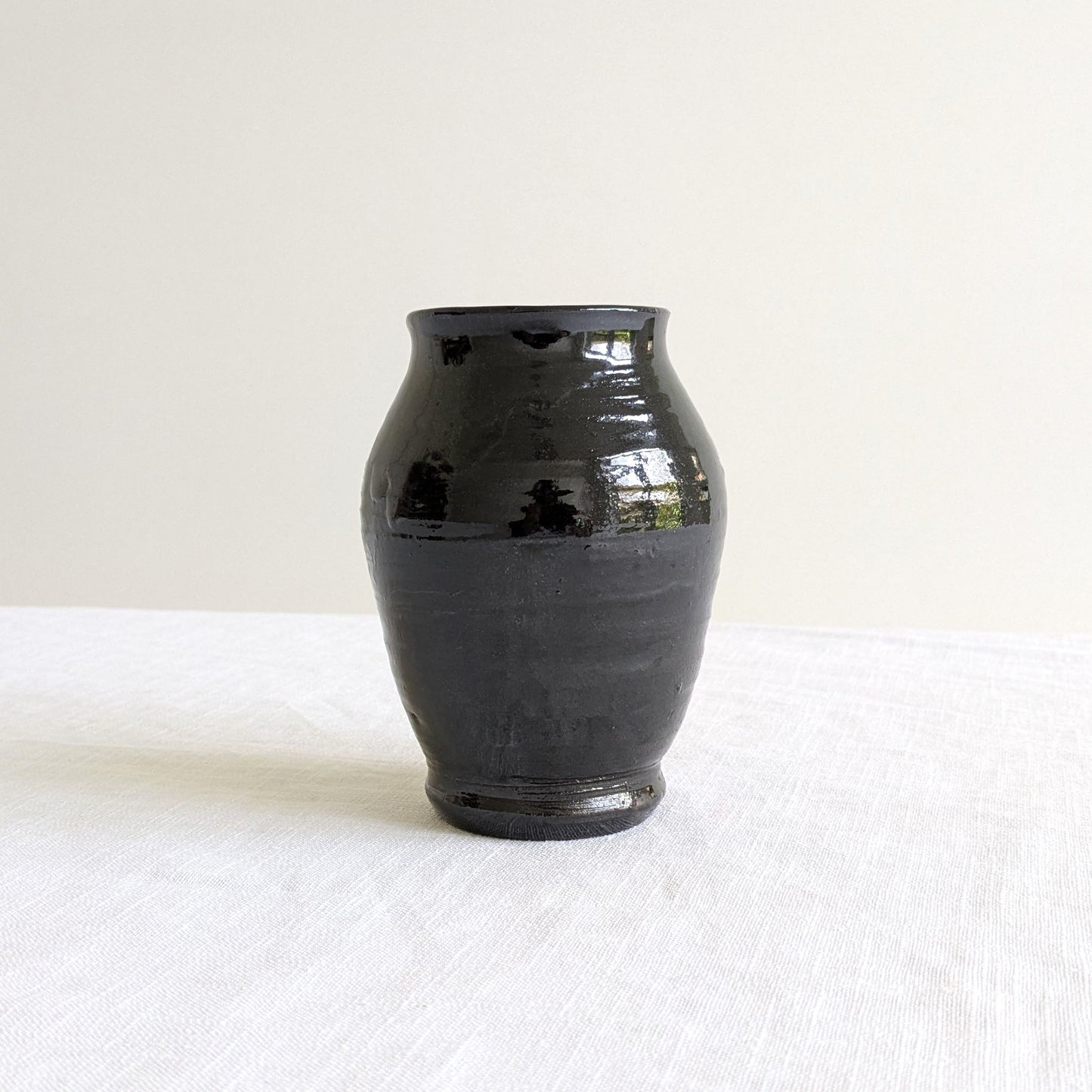 Studio Ribbed Black Vase