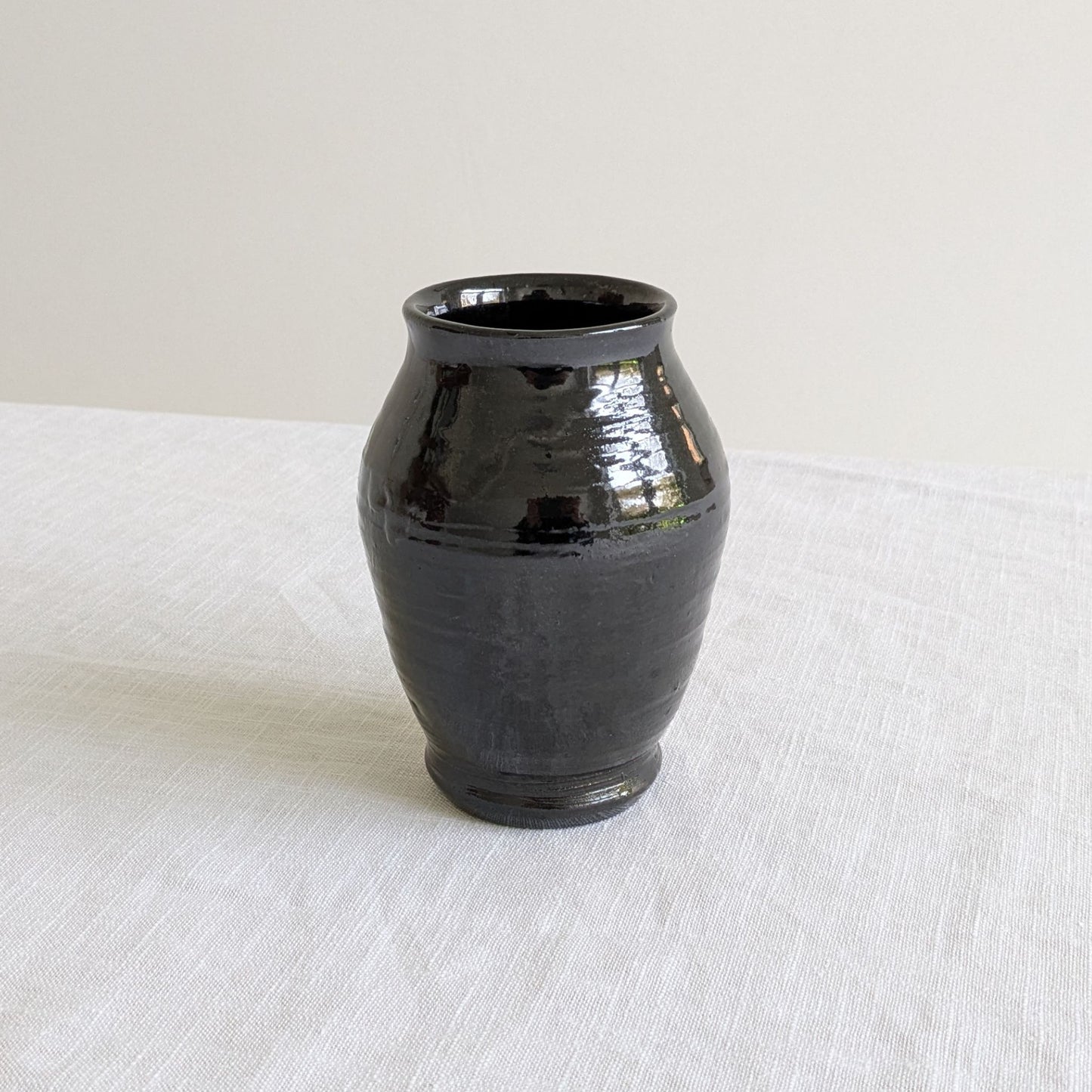 Studio Ribbed Black Vase