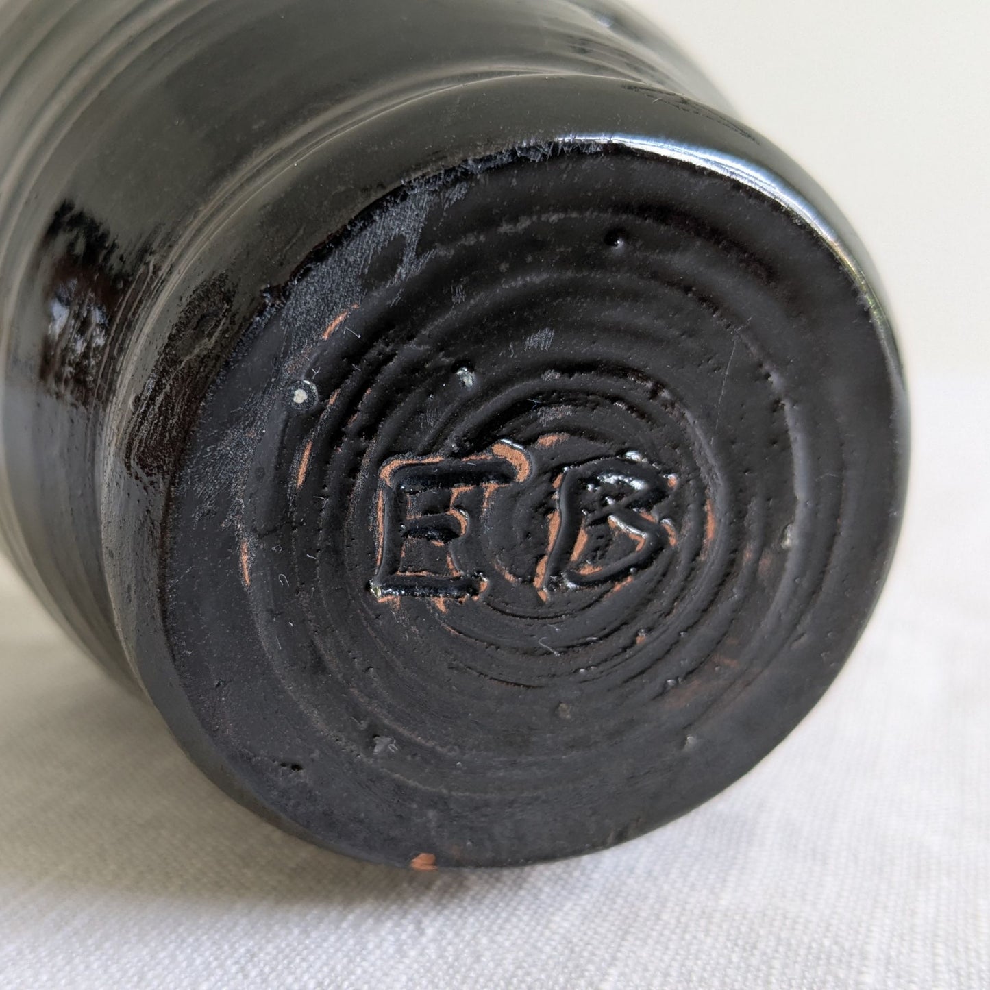 Studio Ribbed Black Vase
