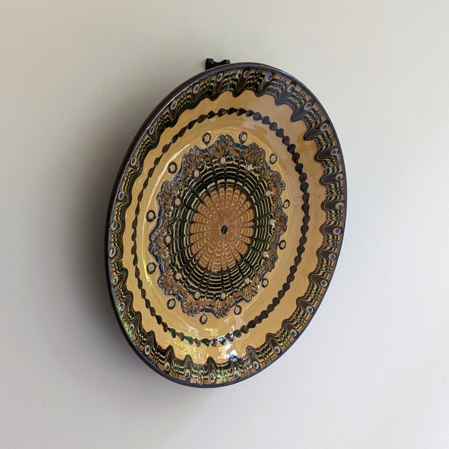 Troyan Pottery Plate
