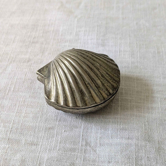 1960s Scallop Shell Pill Box