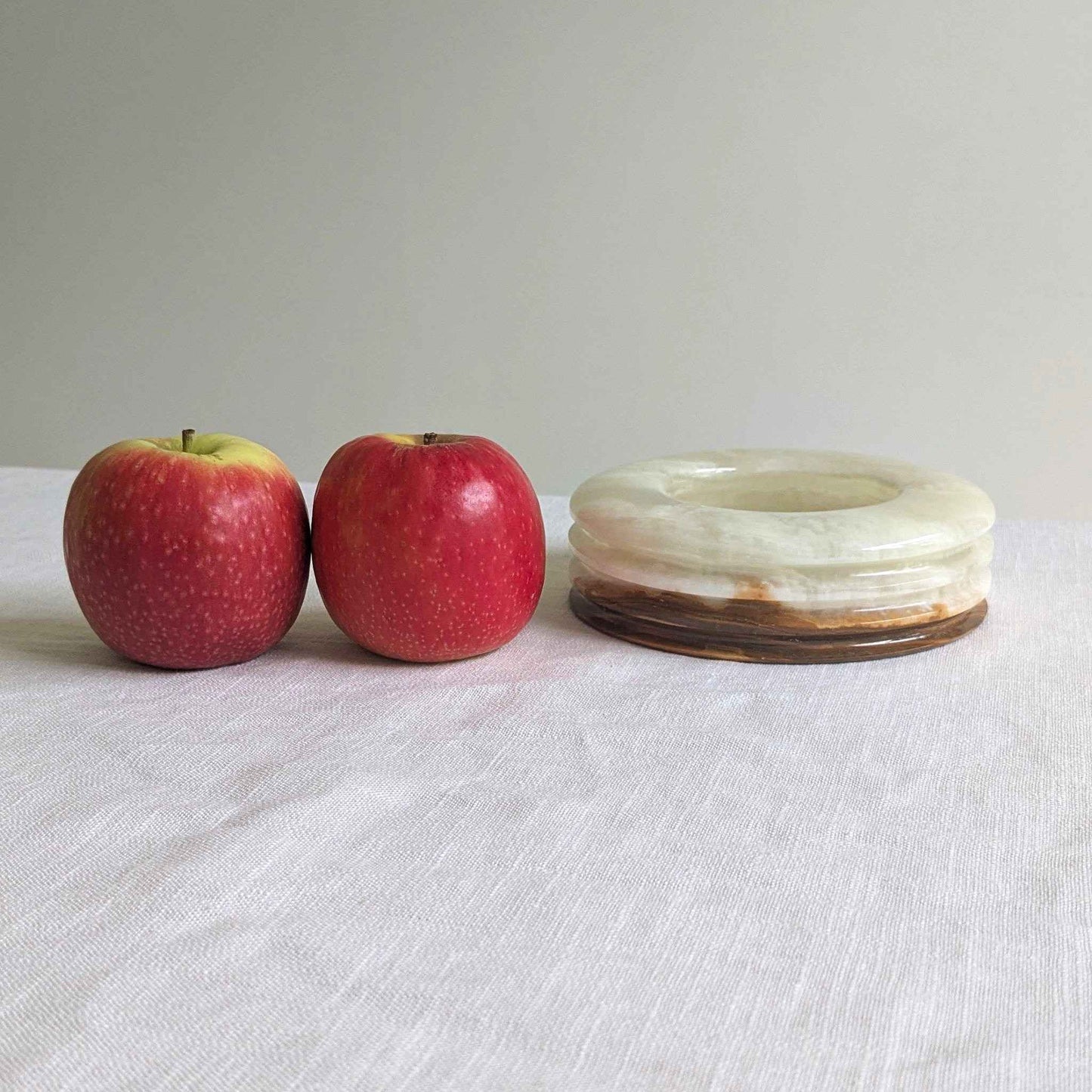 Ribbed Onyx Ashtray