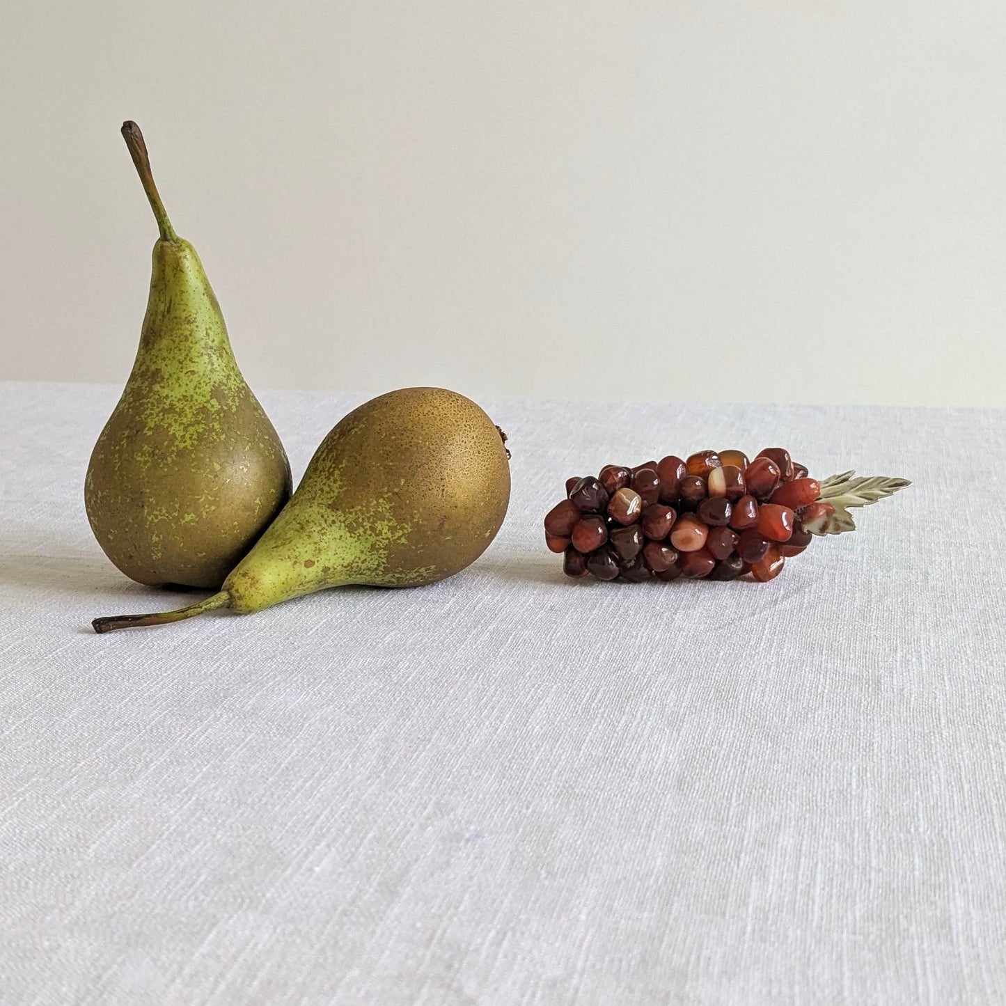 Tiny Agate Grape Cluster