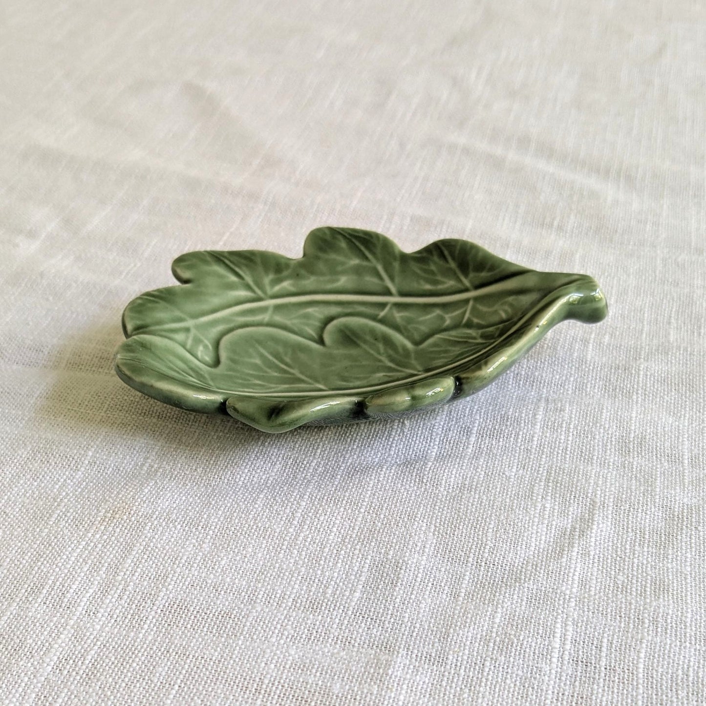 Wade Oak Leaf Dish