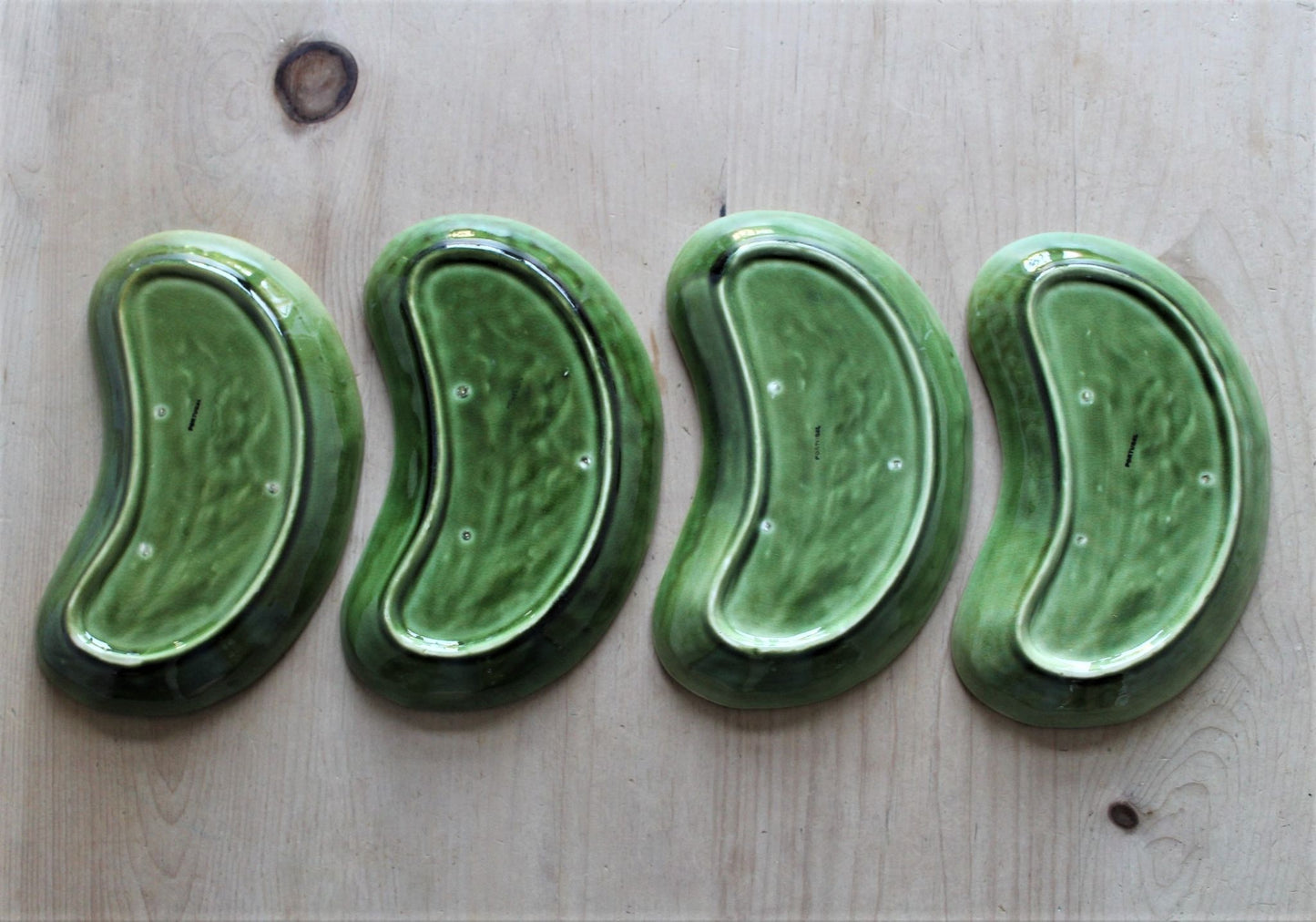 Cabbage Leaf Plates (Light Green)