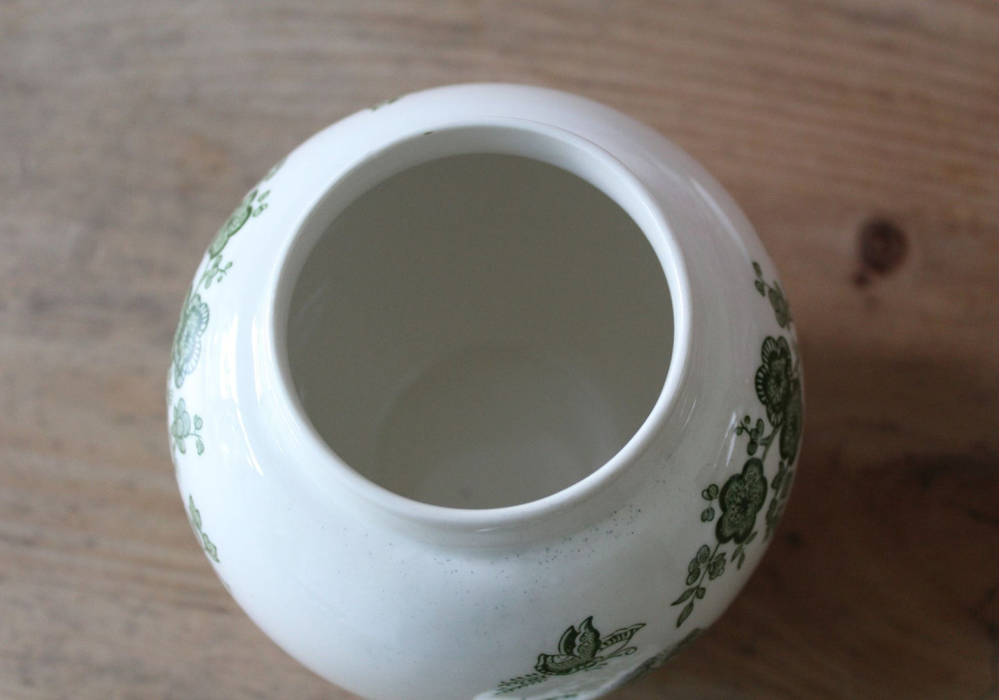 Mason's Manchu green ironstone ginger jar, view inside jar.
