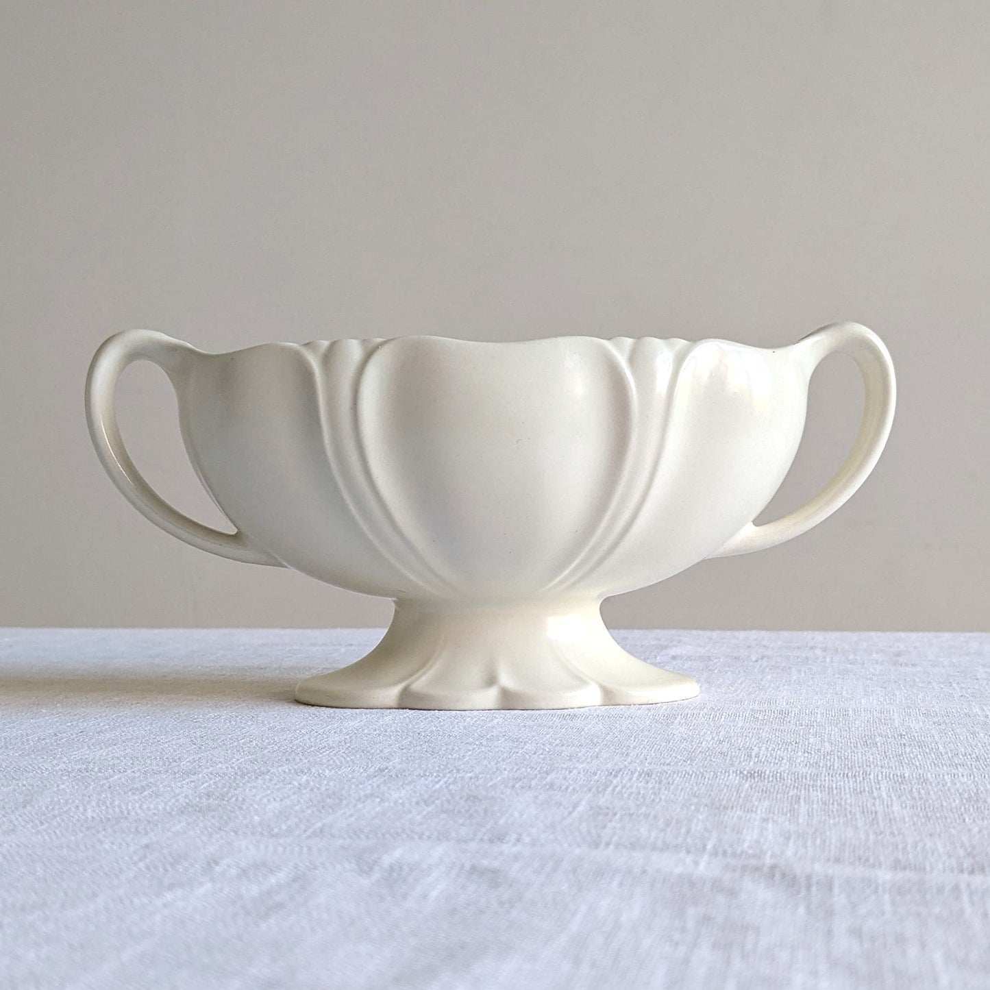 Beswick Ivory Mantle Vase