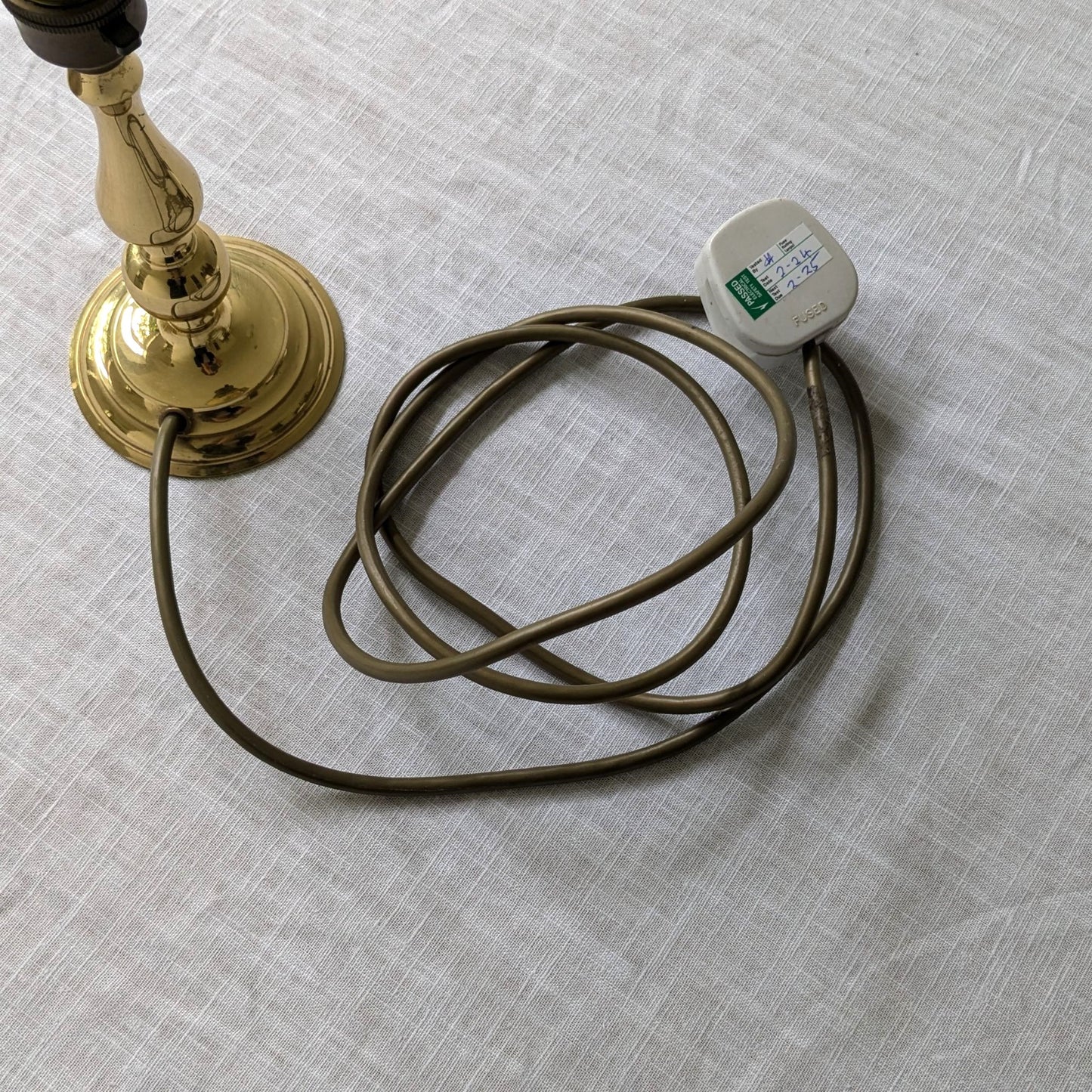 Teardrop Brass Lamp