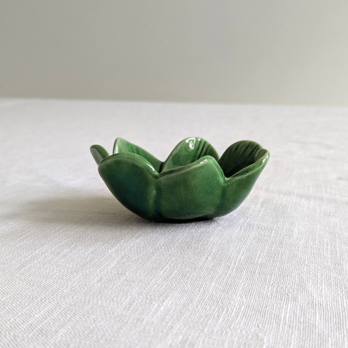 Dartmouth Flower Dish