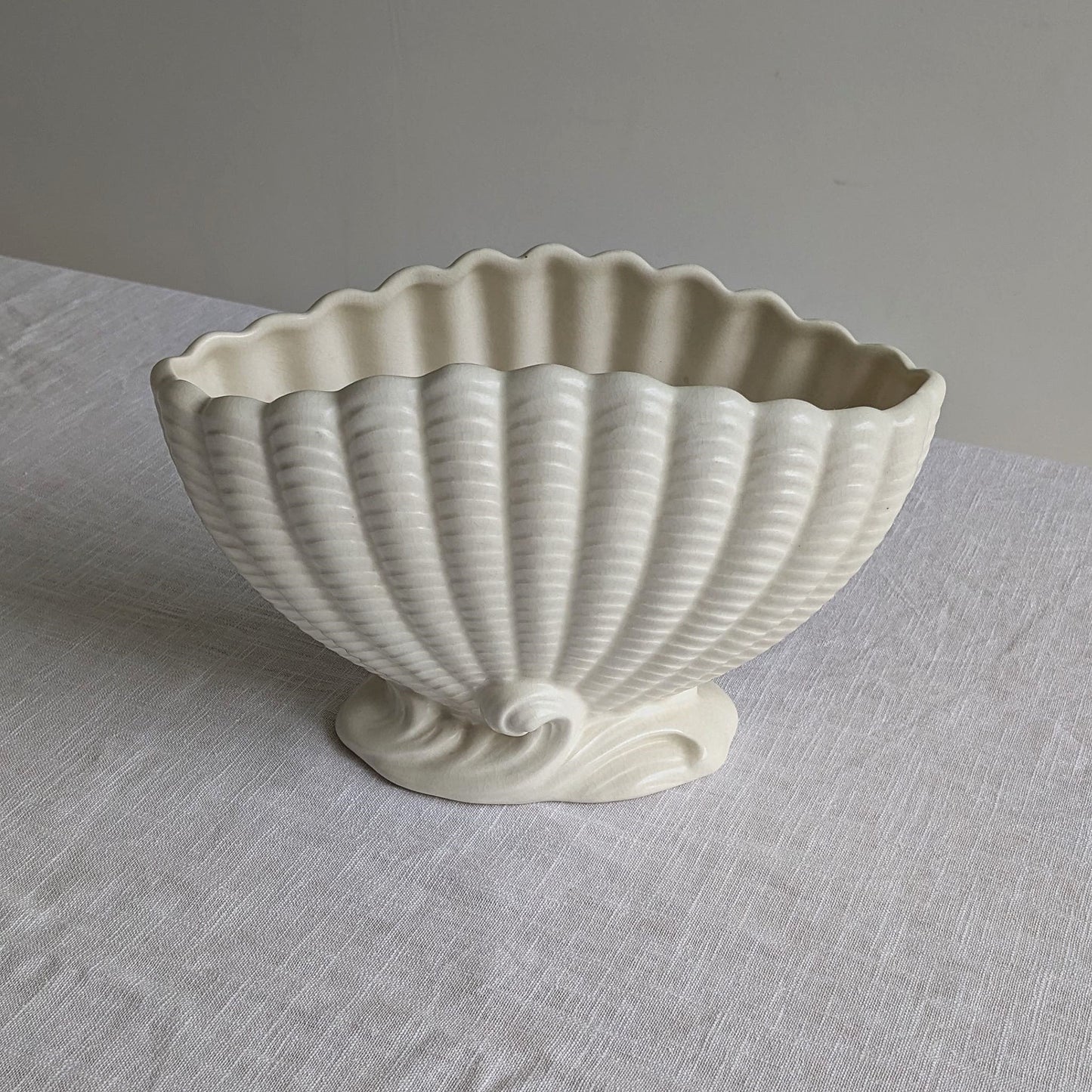 Falcon Shell Mantle Vase