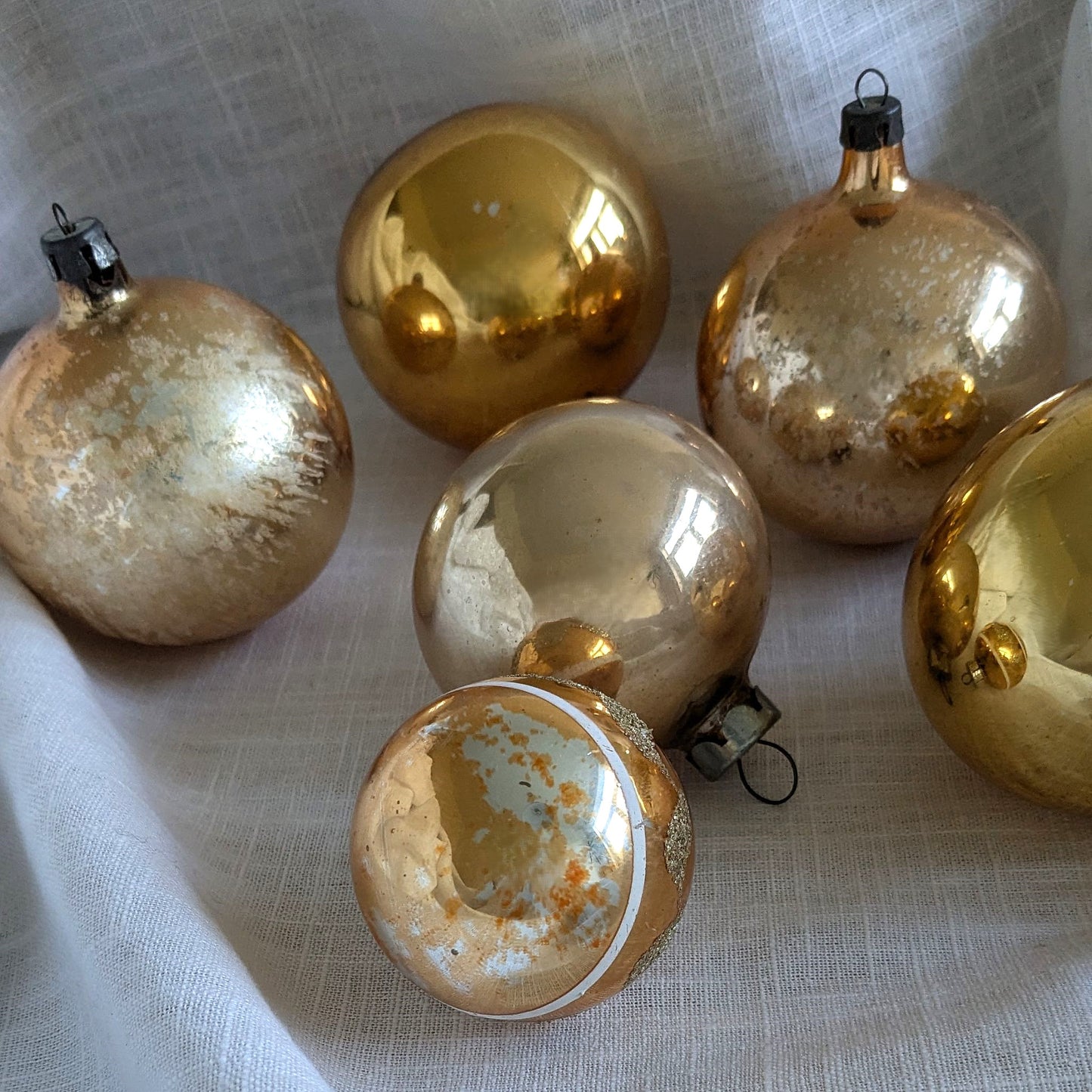 Tarnished Gold Baubles