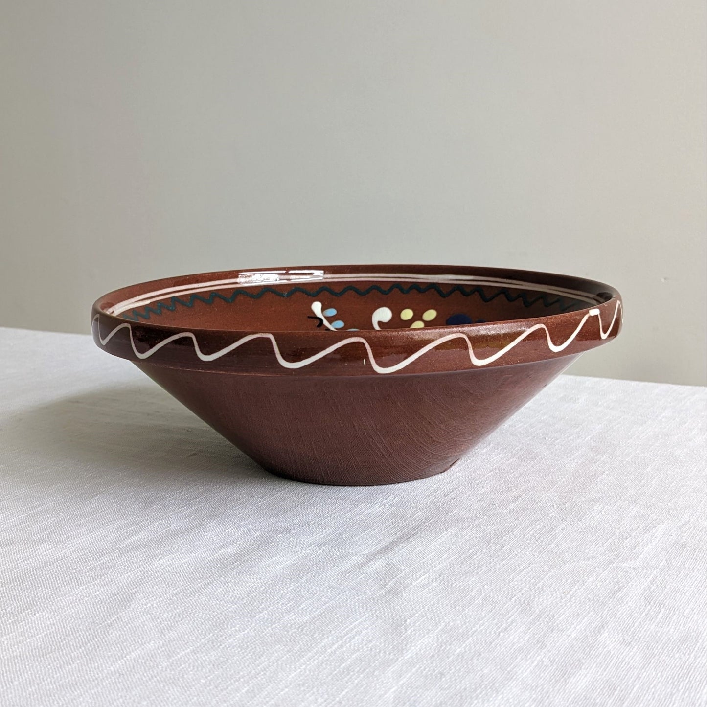 Hungarian Bowl (Brown)