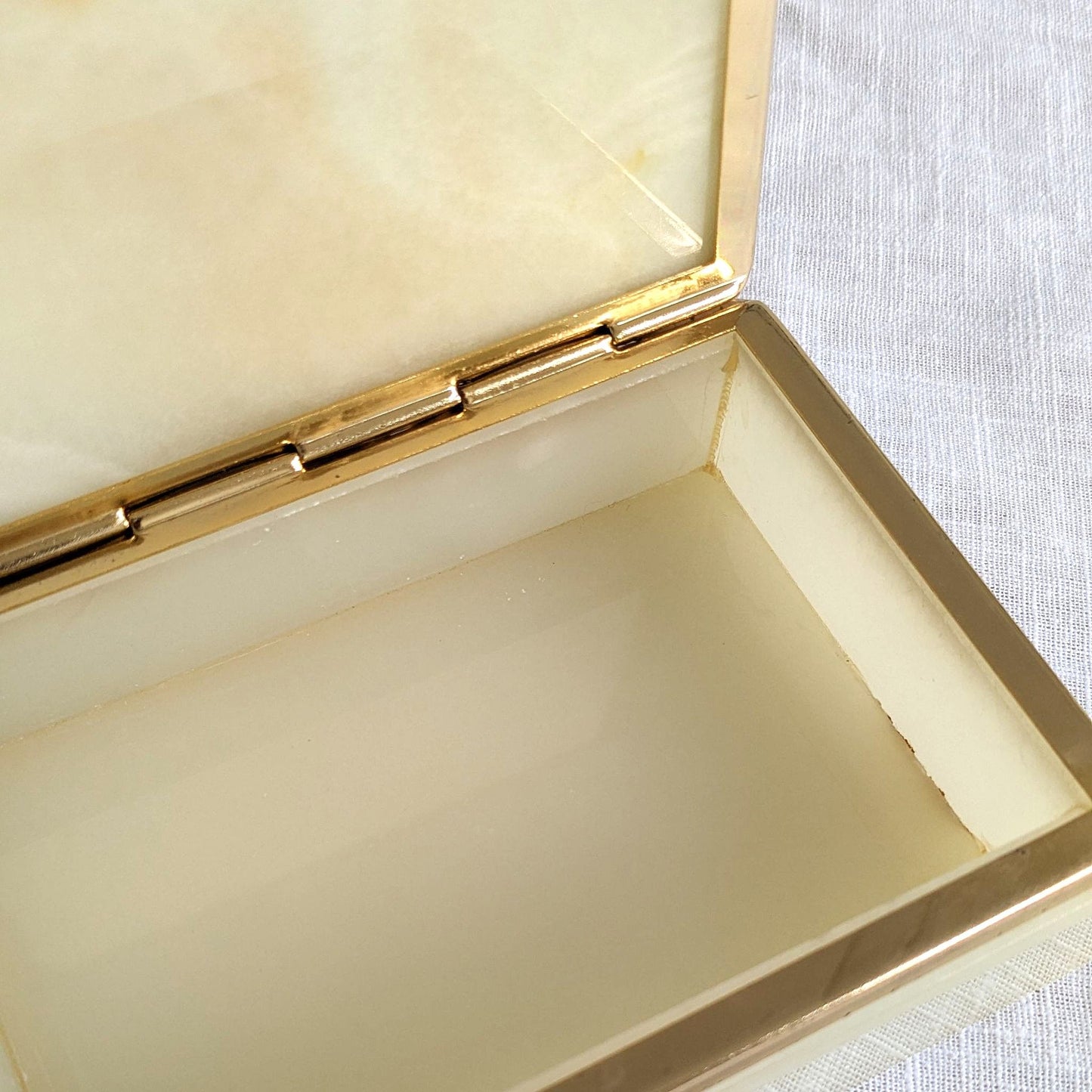 Pale Lemon Onyx Box