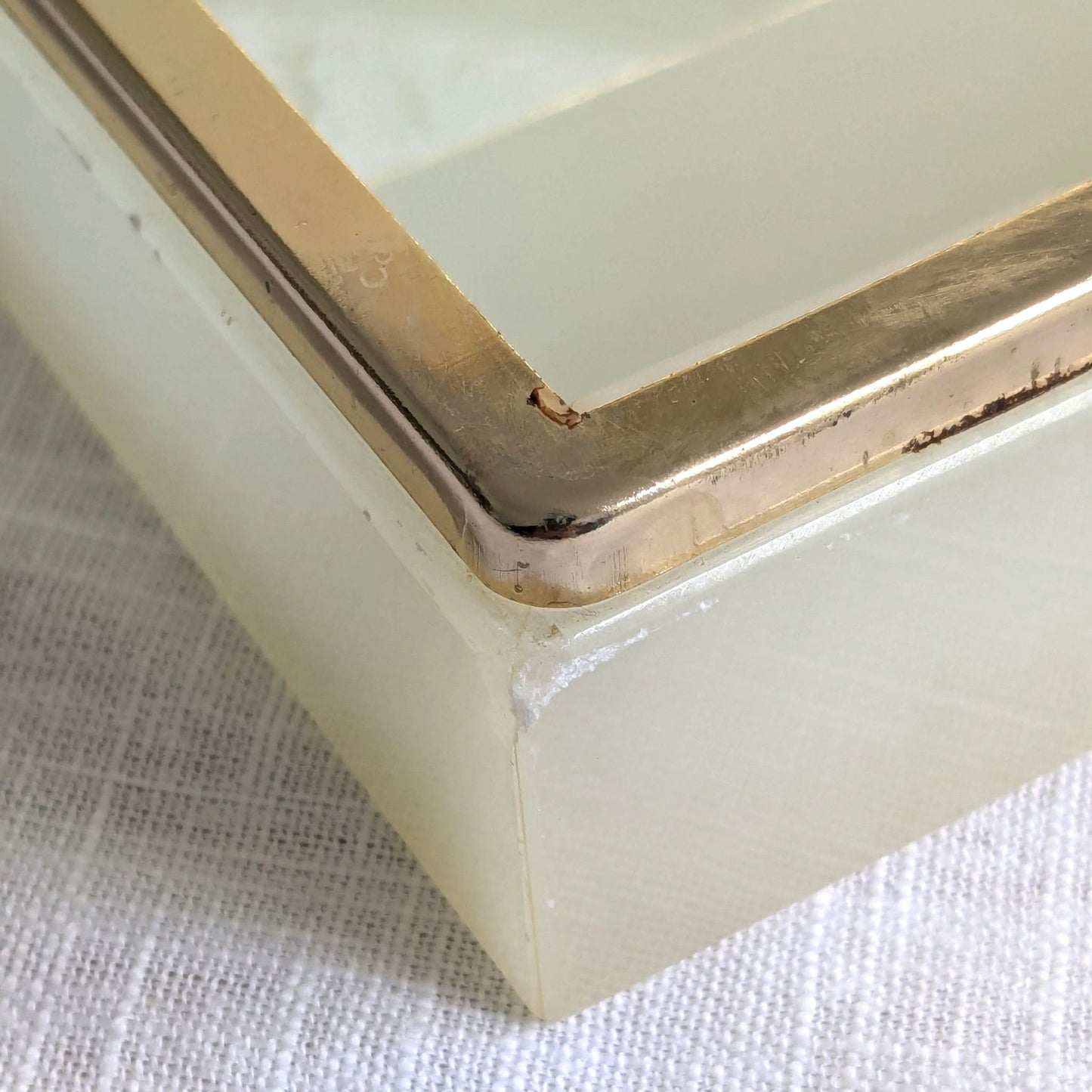 Pale Lemon Onyx Box
