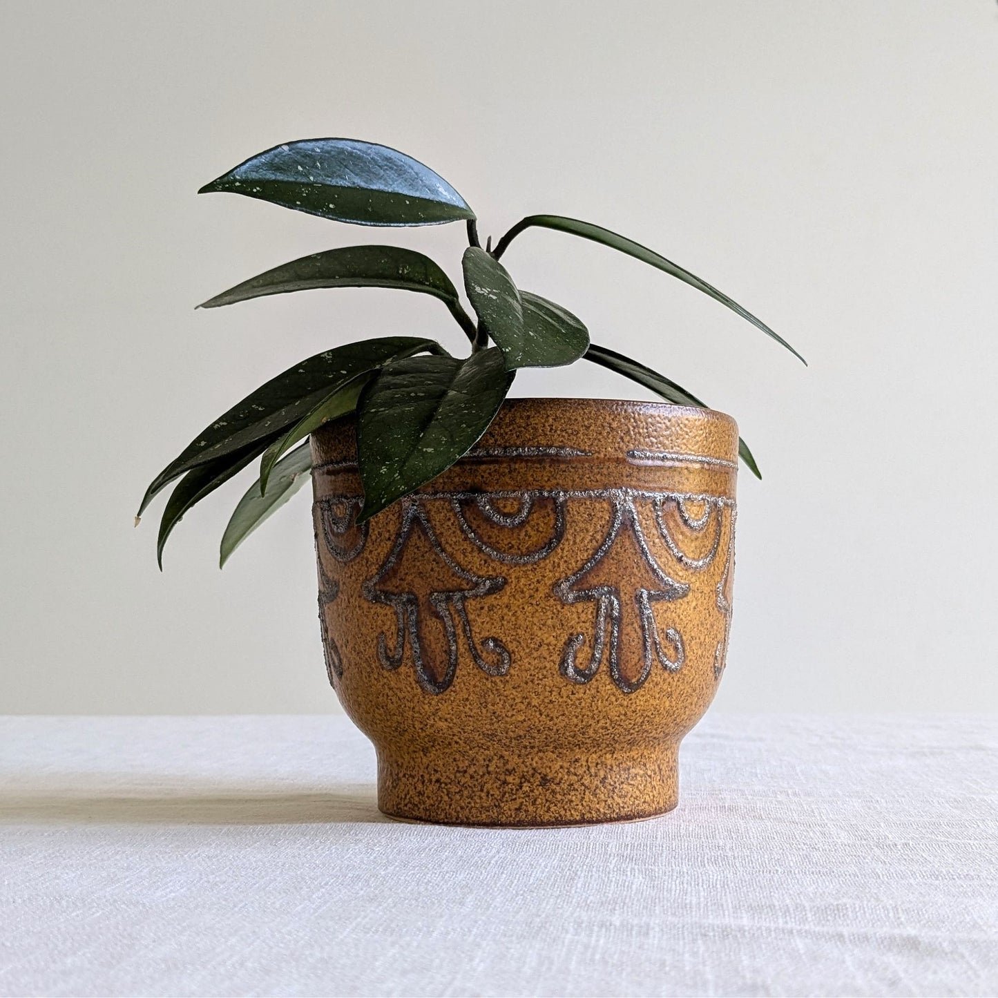 Mid Century Plant Pot