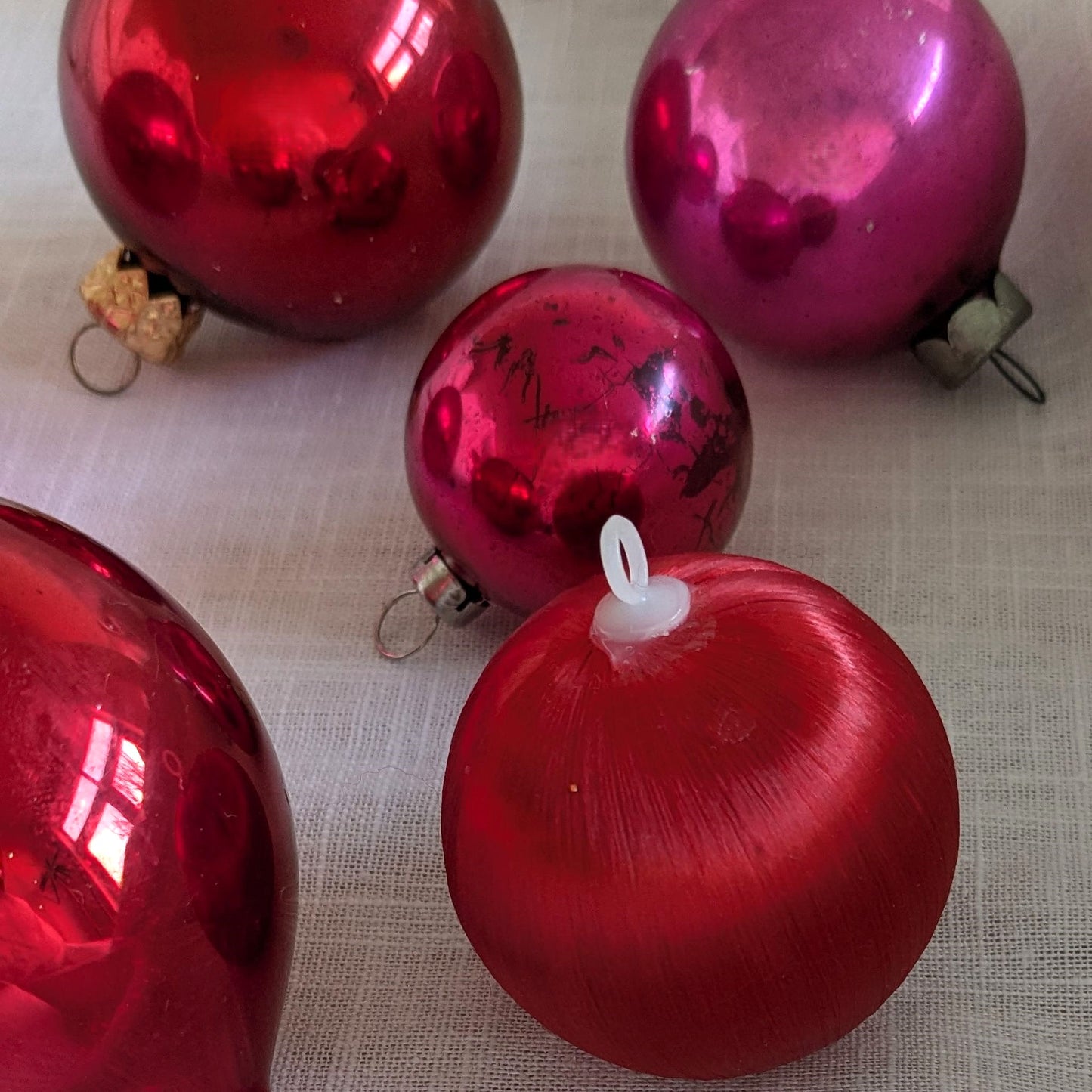 Pink & Red Mixed Baubles