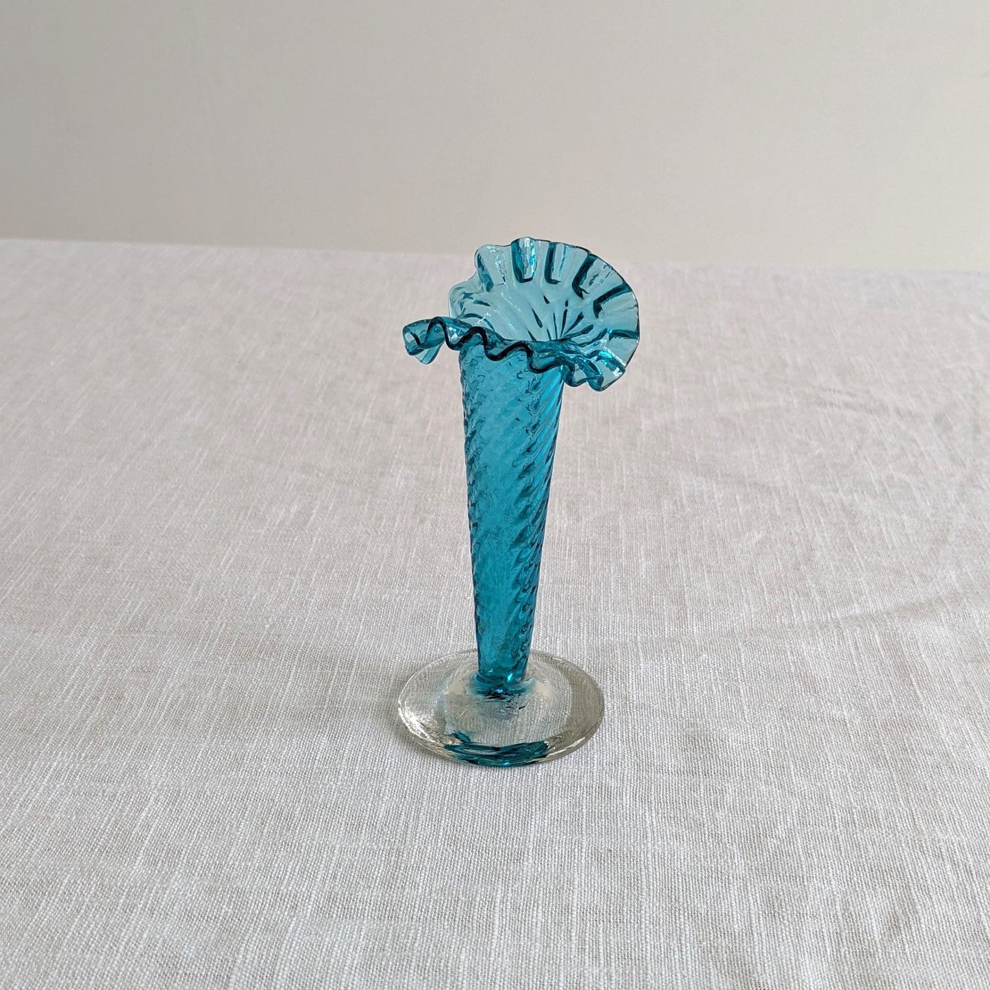 Victorian Ruffle Vase