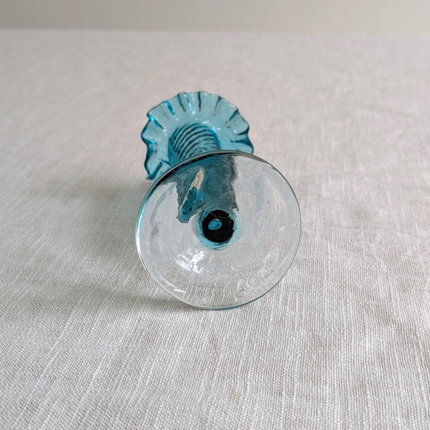 Victorian Ruffle Vase