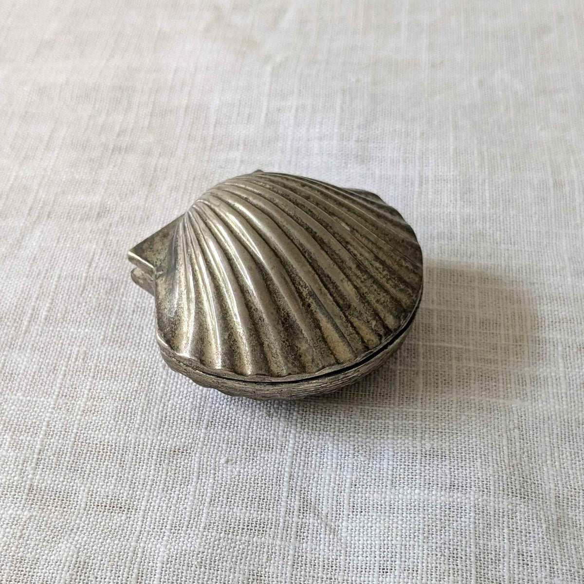 1960s Scallop Shell Pill Box