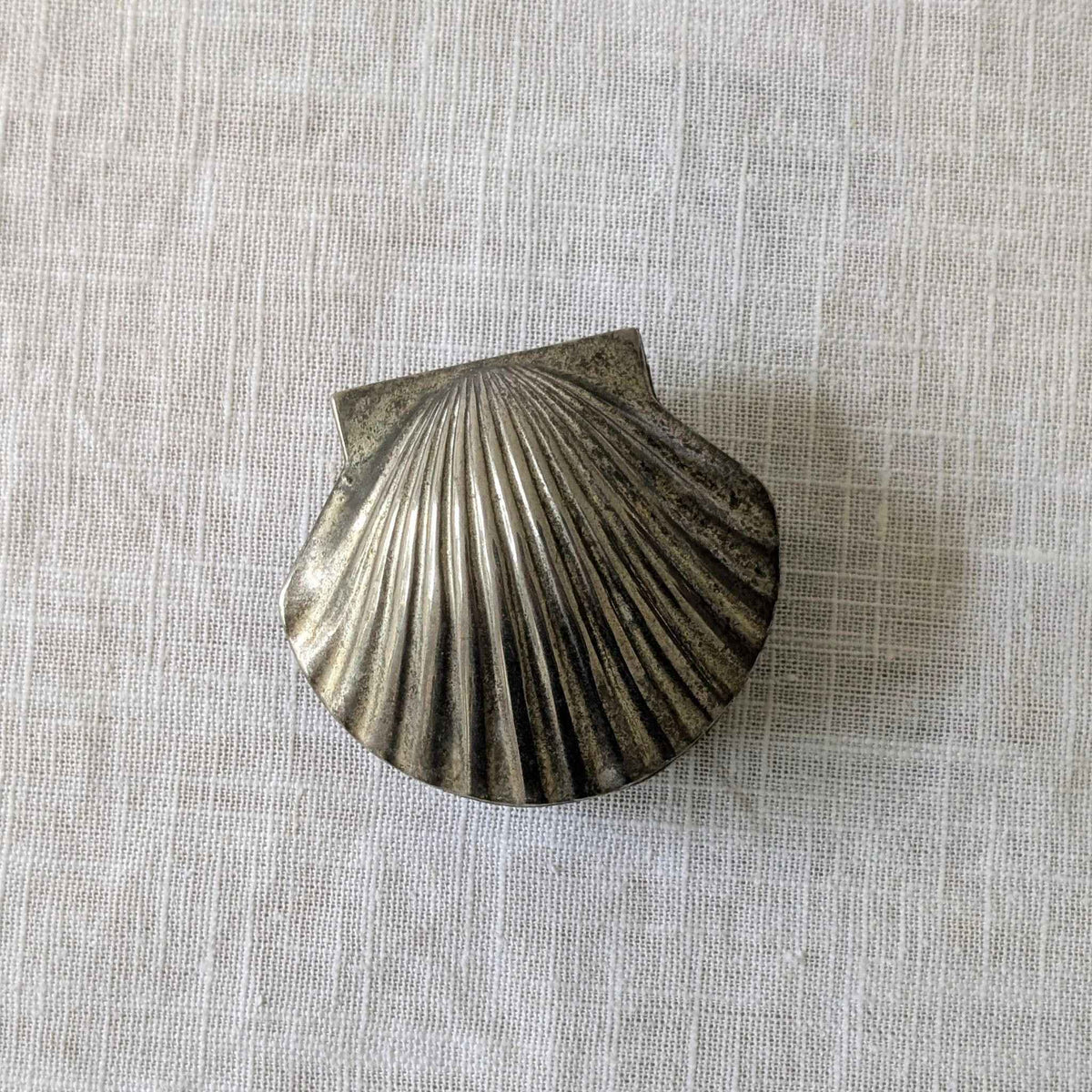 1960s Scallop Shell Pill Box
