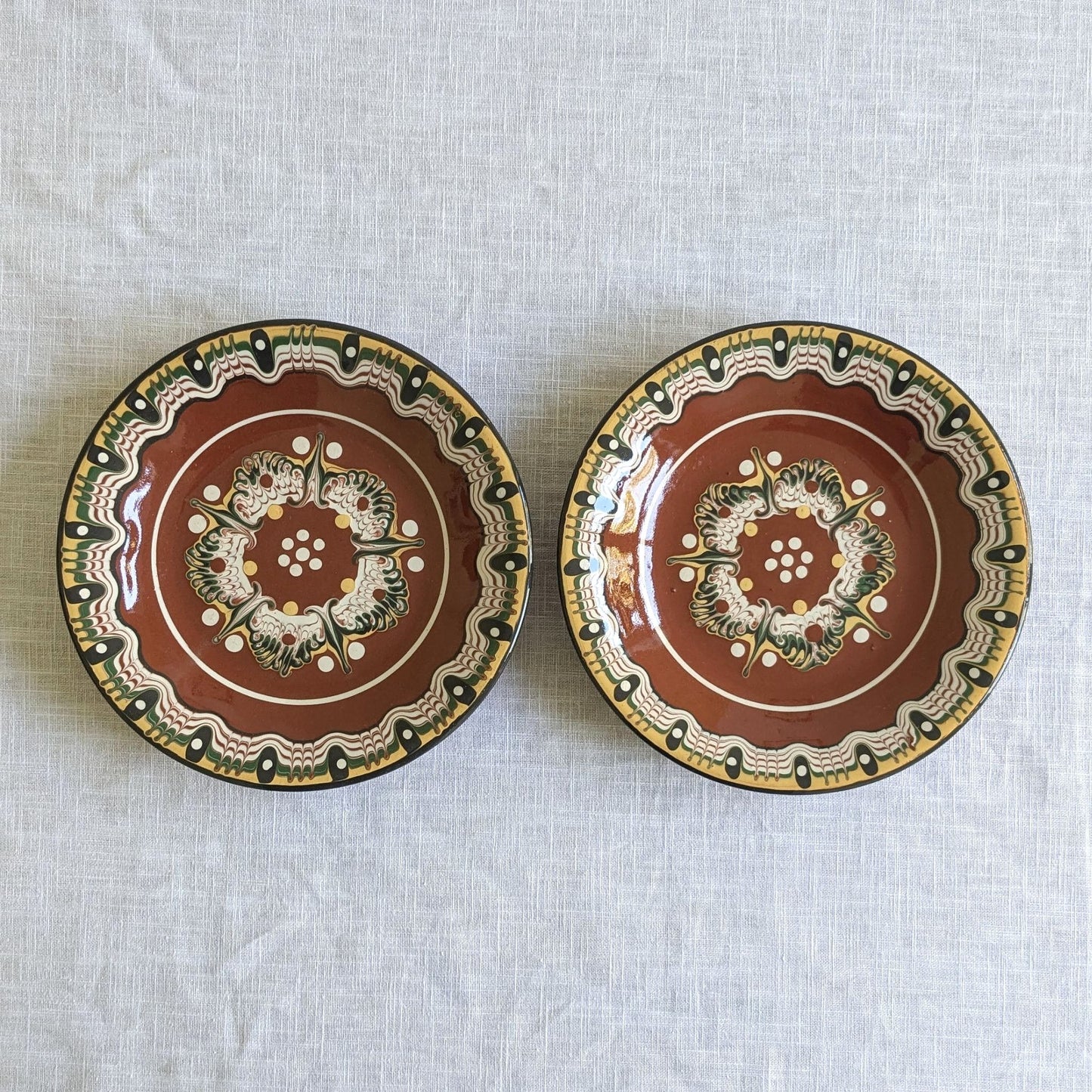 Troyan Pottery Plate Duo