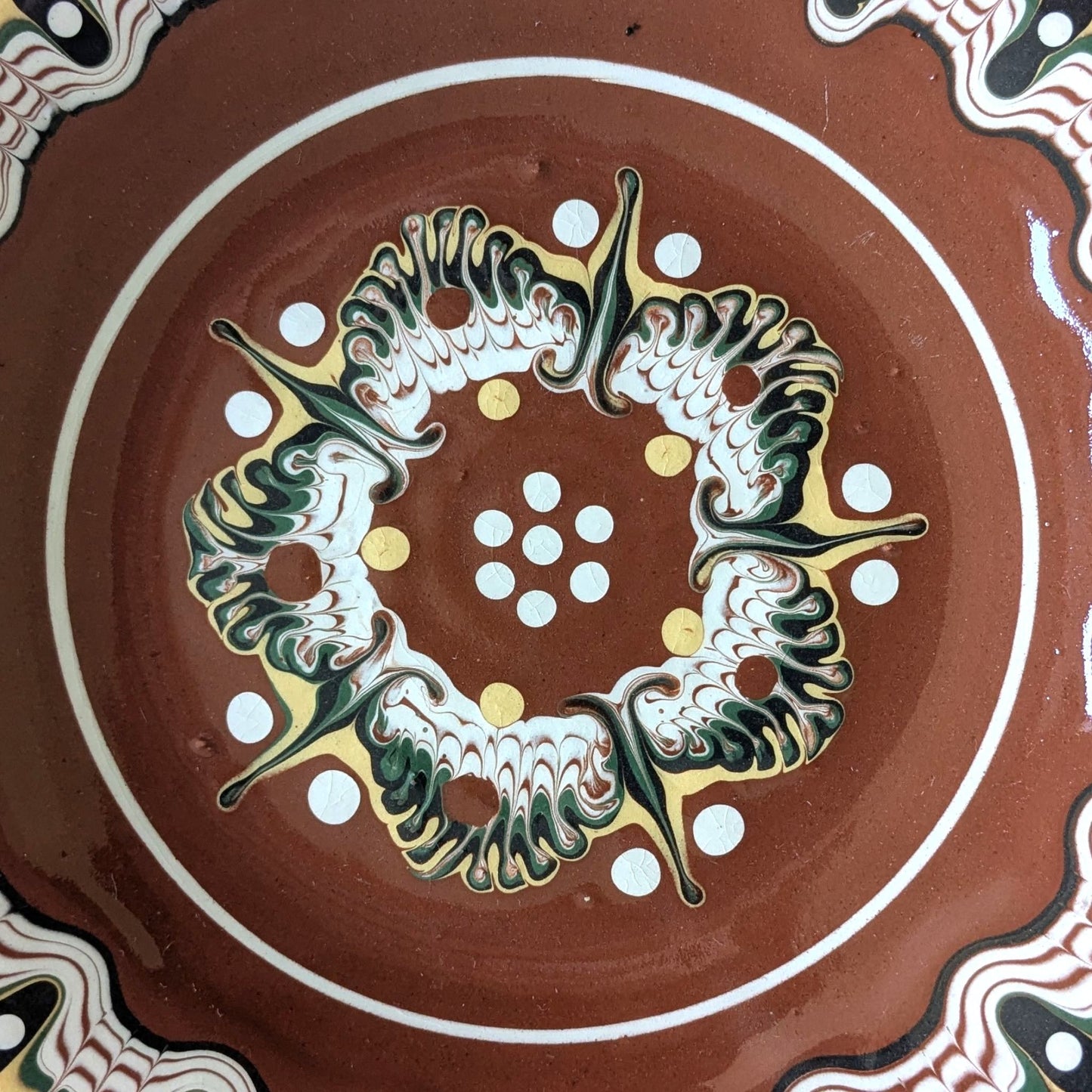 Troyan Pottery Plate Duo