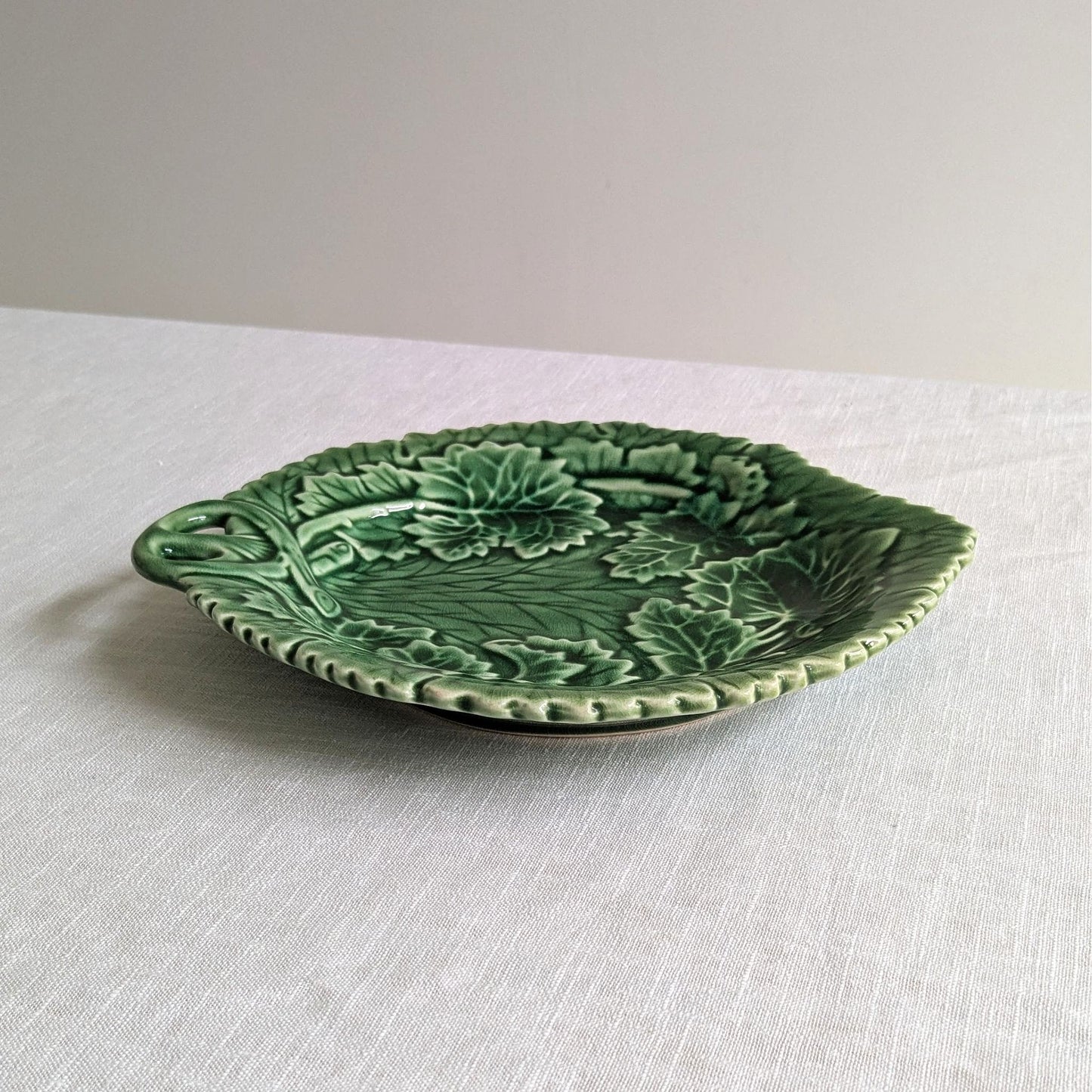 Majolica Leaf Plate