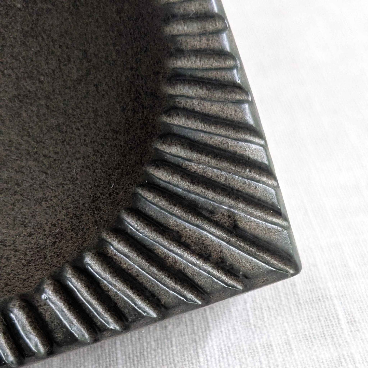 Brutalist Ridged Dish