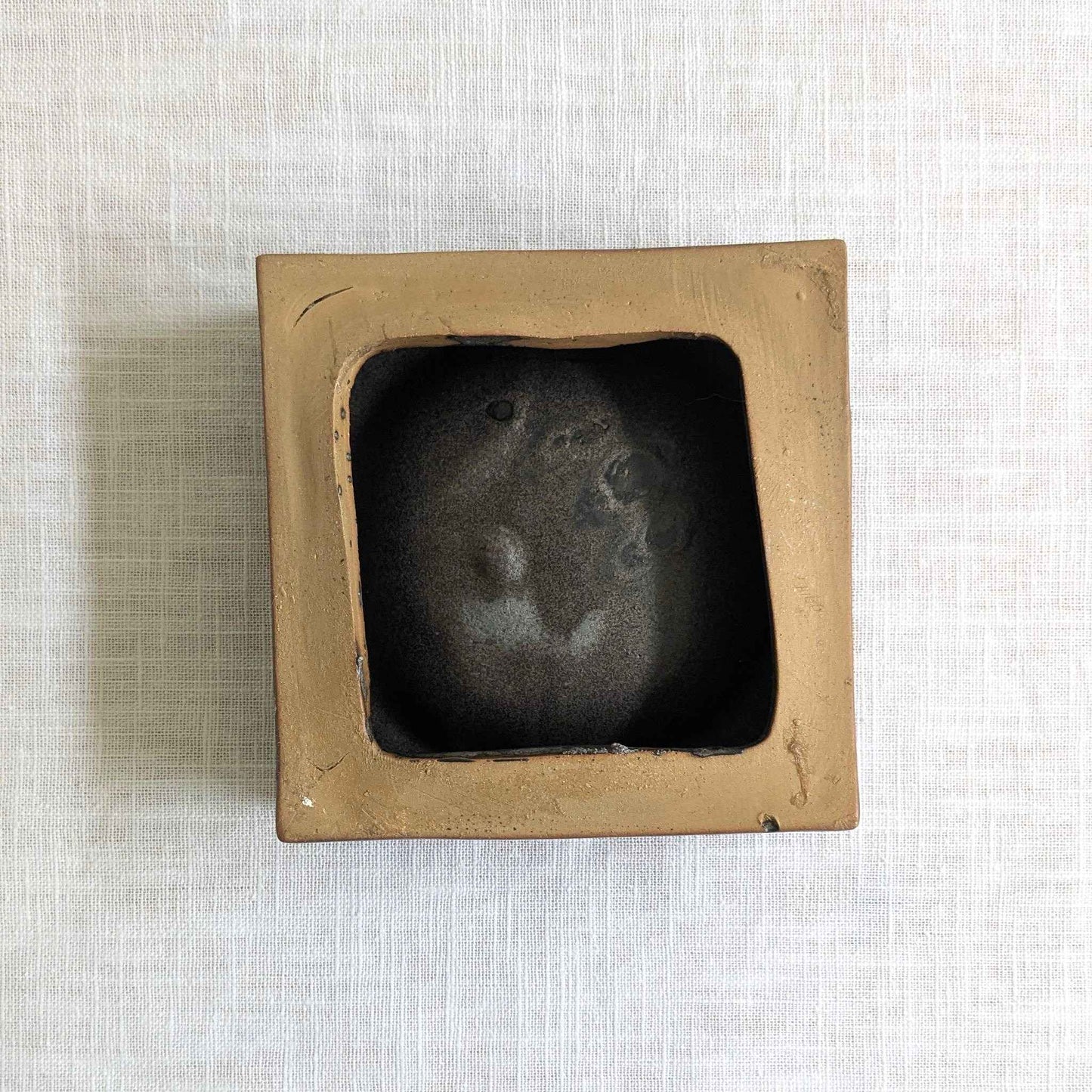 Brutalist Ridged Dish