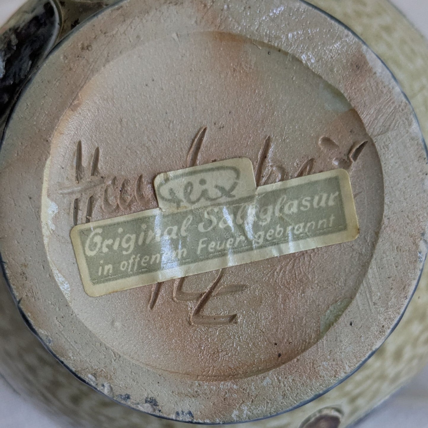 Handarbeit German Flagon