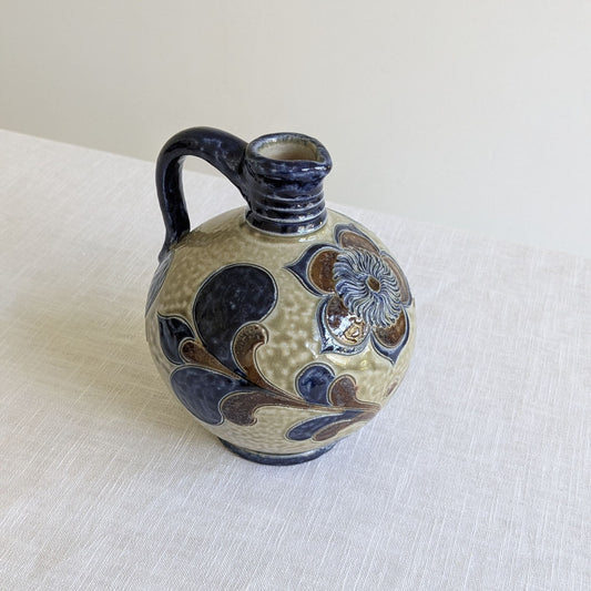 Handarbeit German Flagon