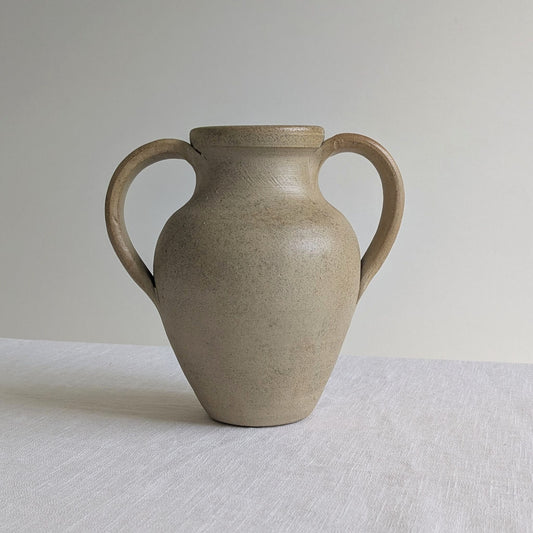 Hillstonia Amphora Vase