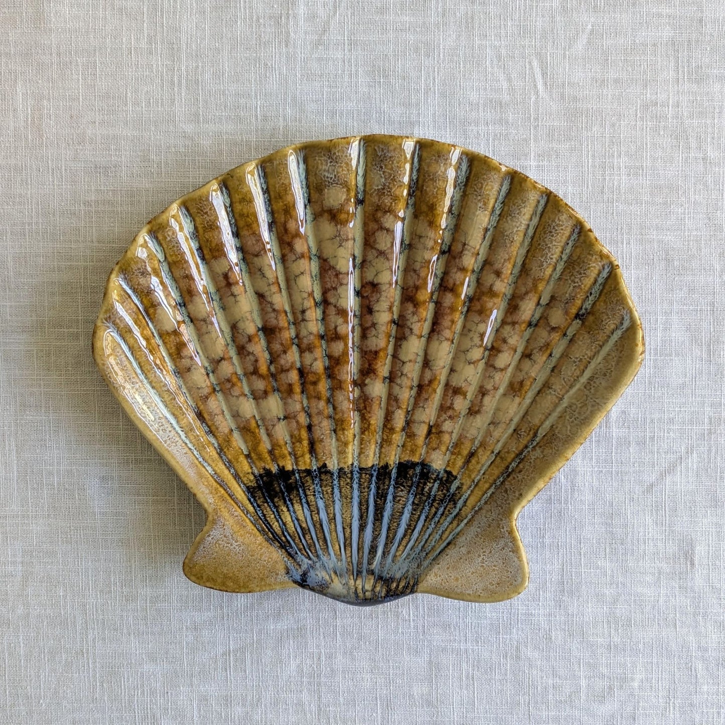 Mid Century Scallop Shell Plate