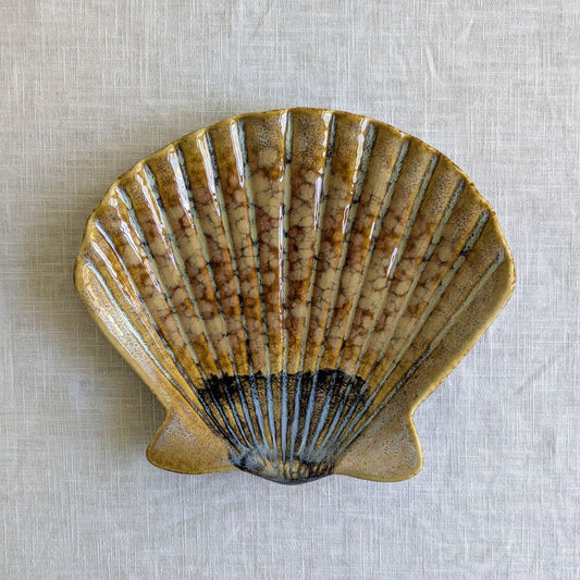 Mid Century Scallop Shell Plate