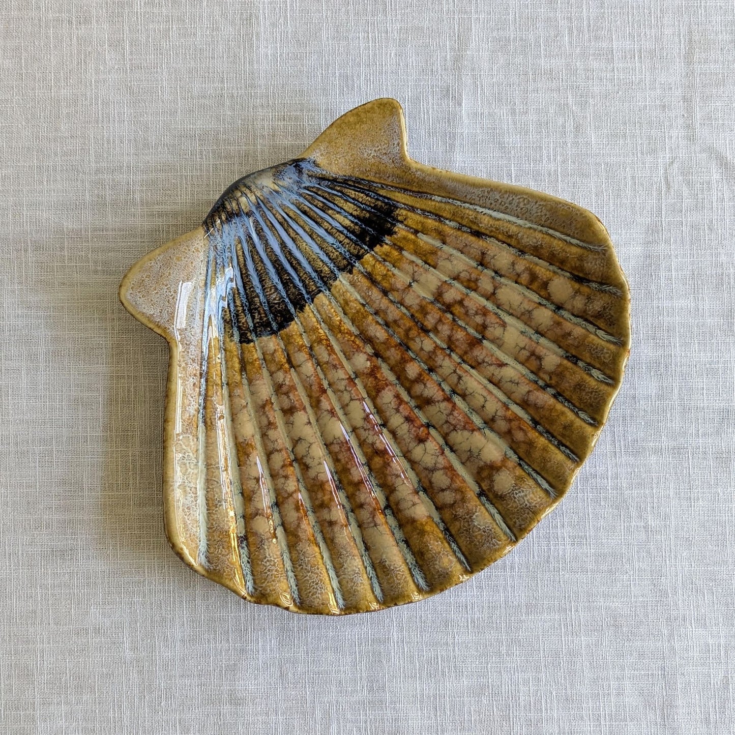 Mid Century Scallop Shell Plate