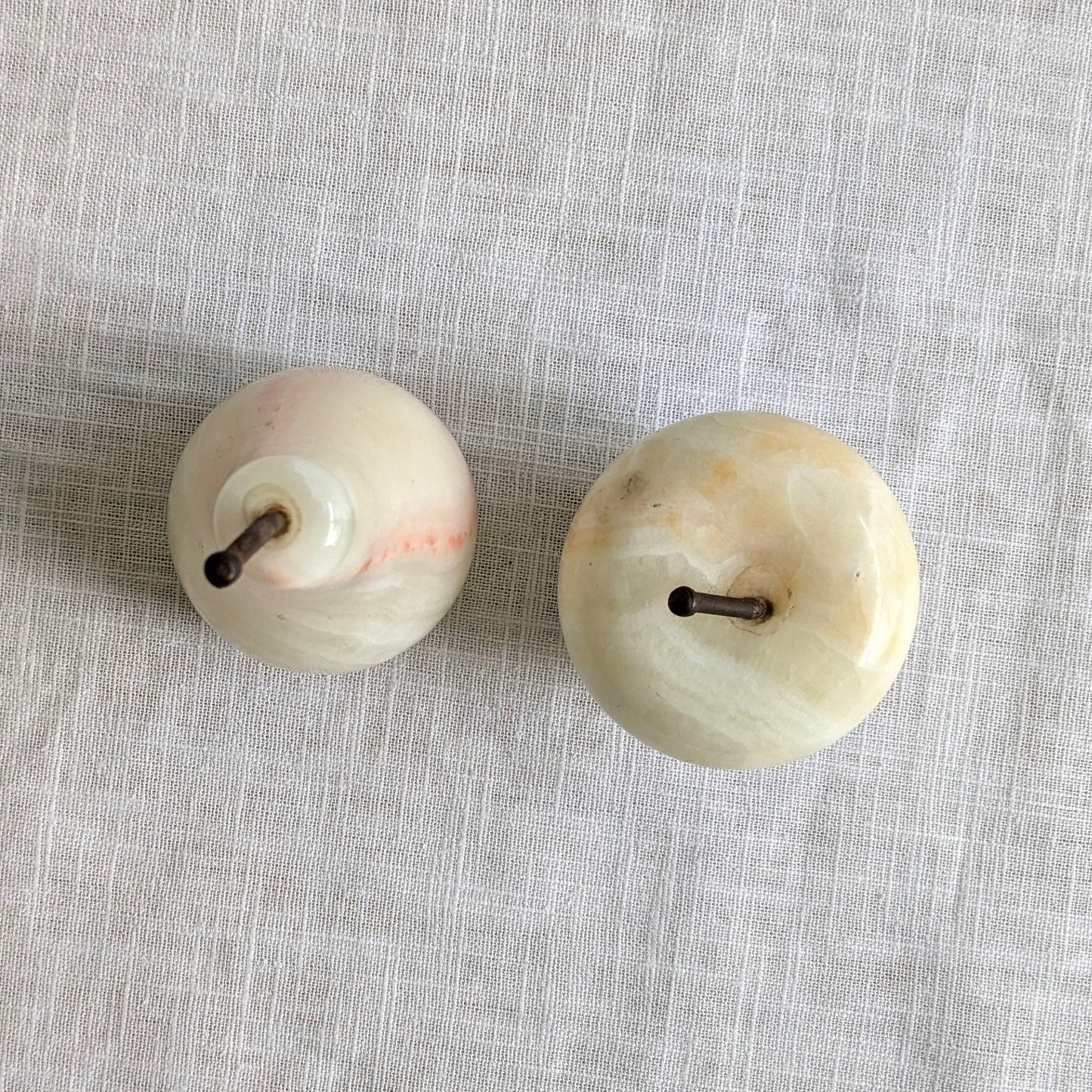 Mid Century Onyx Apple & Pear