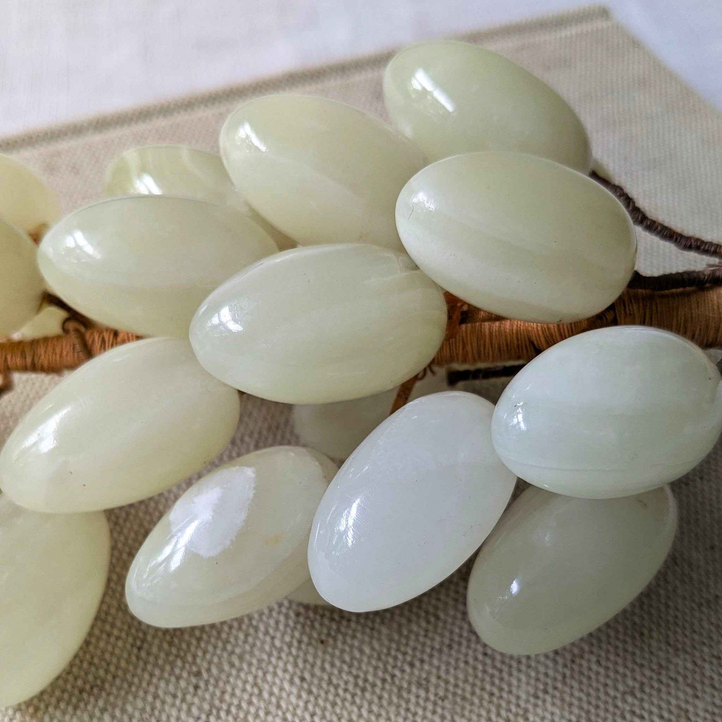Large Onyx Grape Cluster