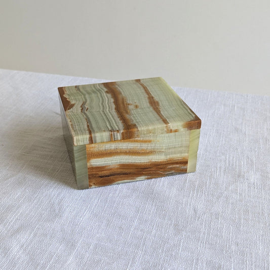 Onyx Lidded Box