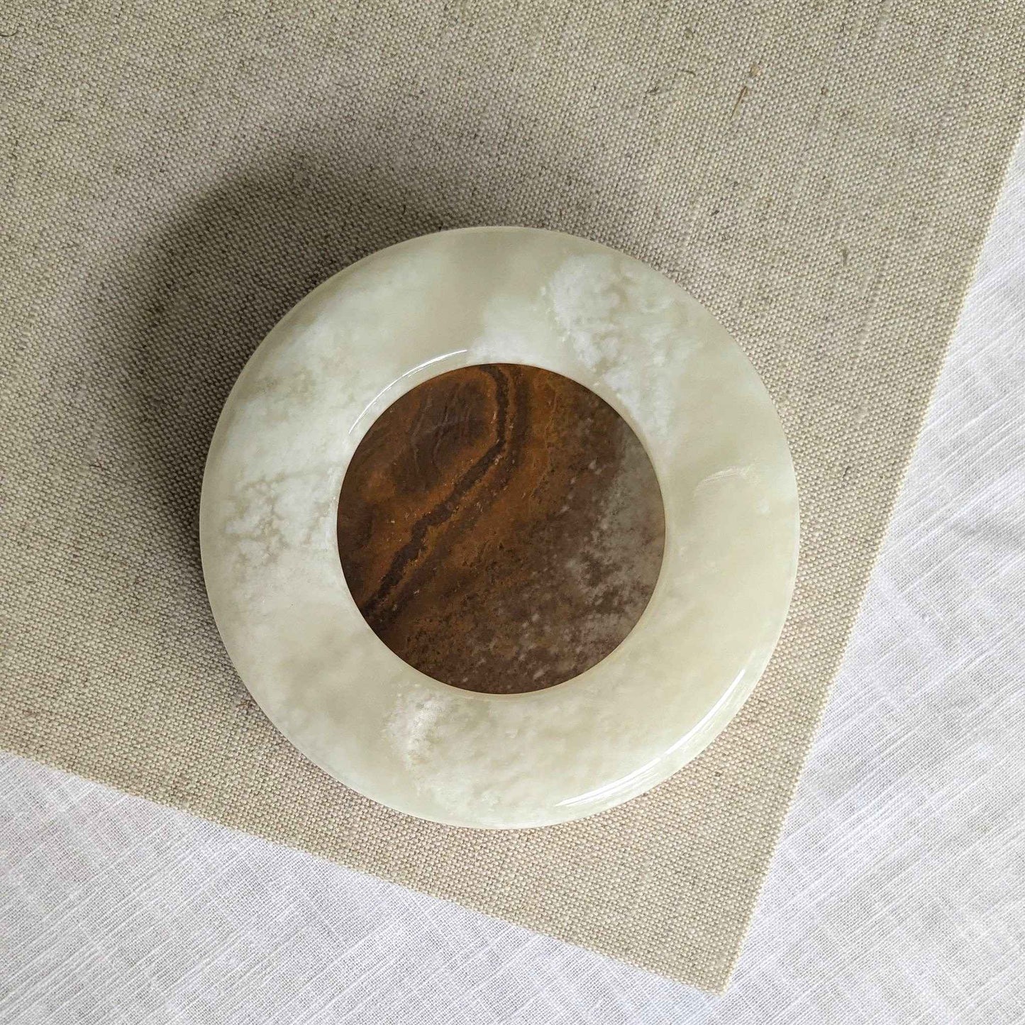 Ribbed Onyx Ashtray