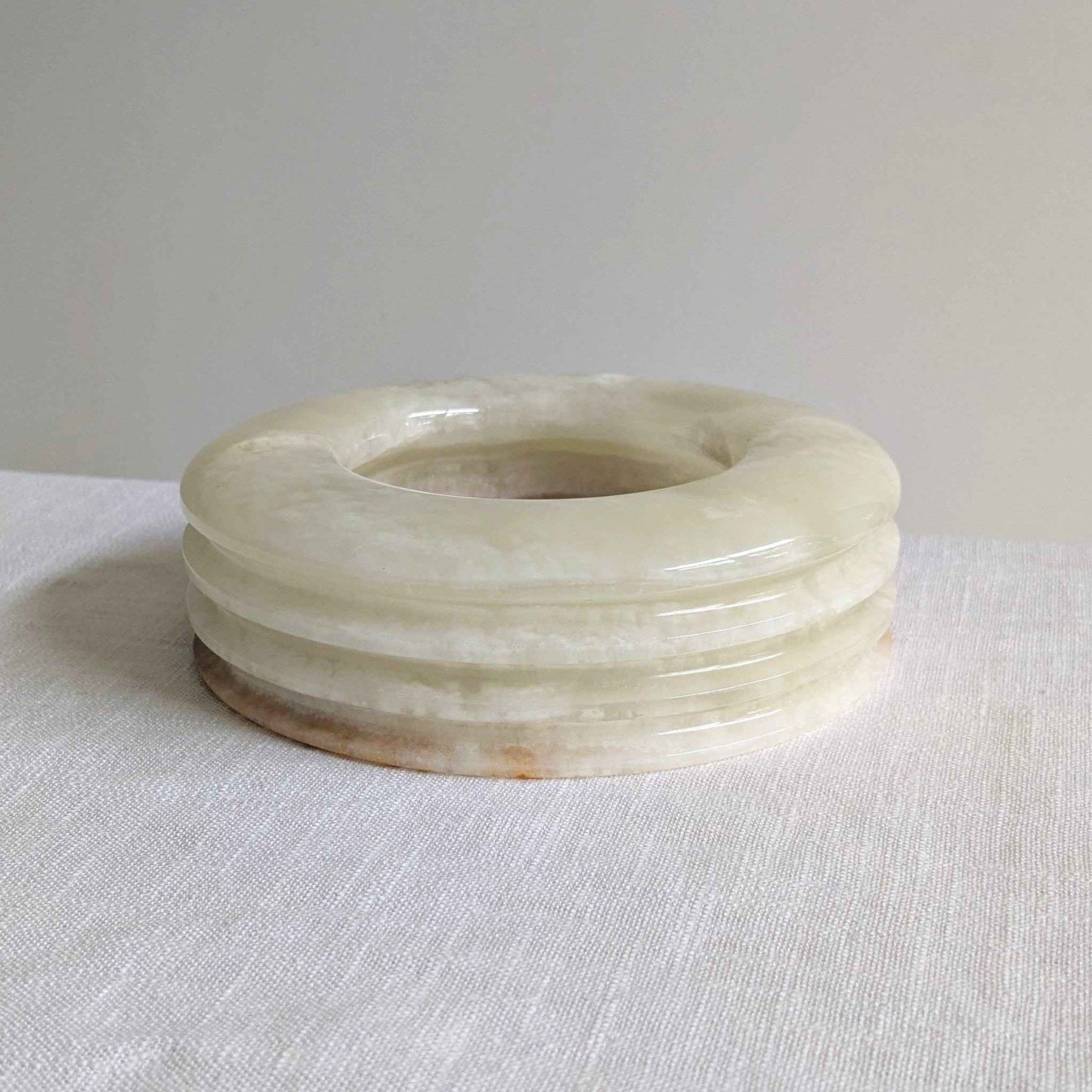 Ribbed Onyx Ashtray