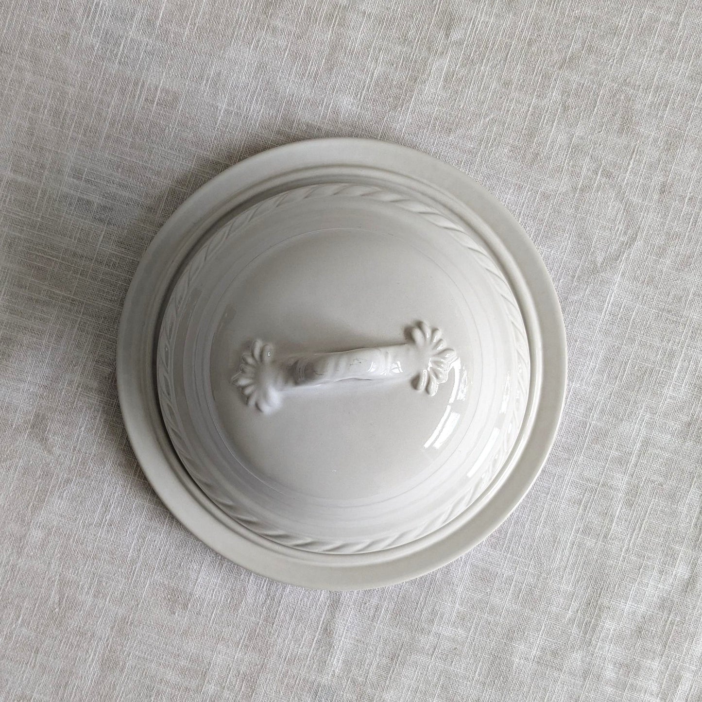 Ceramic Cheese Dome & Plate